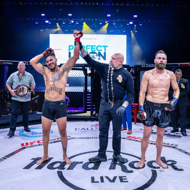 Kevem declarado vencedor no A1 Combat, na Hard Rock Live