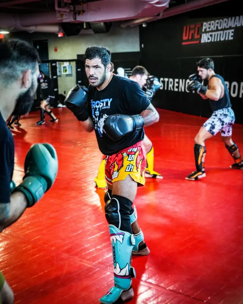 Kevem treina no UFC Performance Institute
