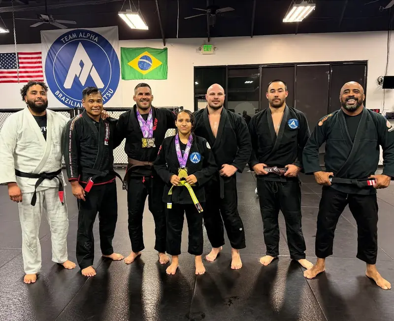 Kevem com a equipe de jiu-jitsu