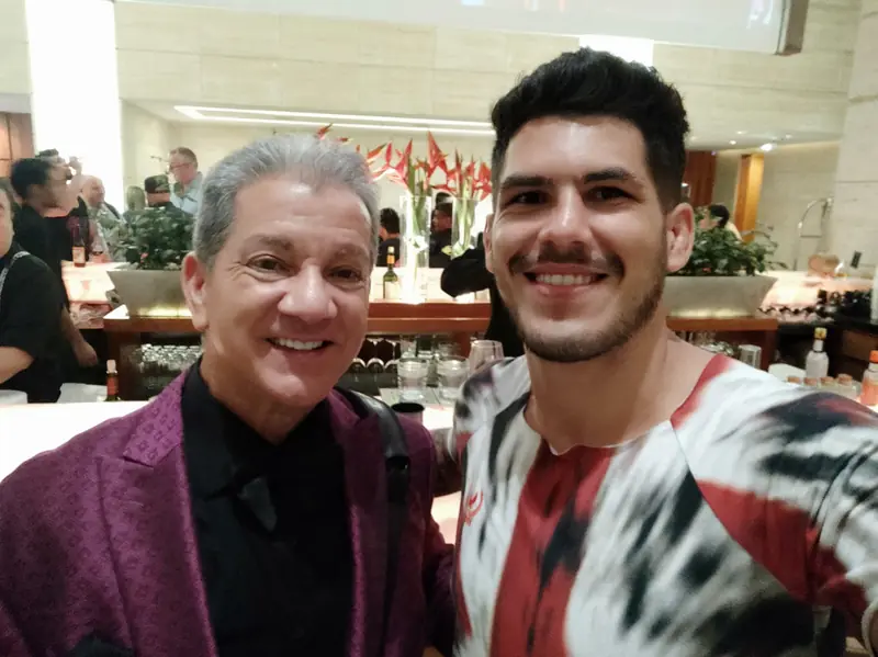 Kevem com um convidado